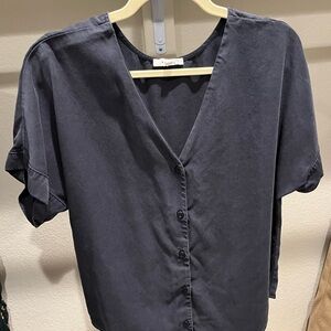 VETTA Blue Short Sleeve Button Down Shirt
